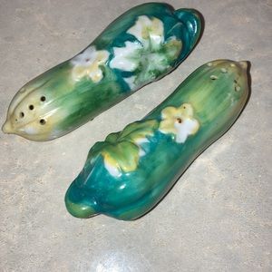Vintage (1950s), rare and very cute Kitsch cucumber porcelain salt&paper shaker